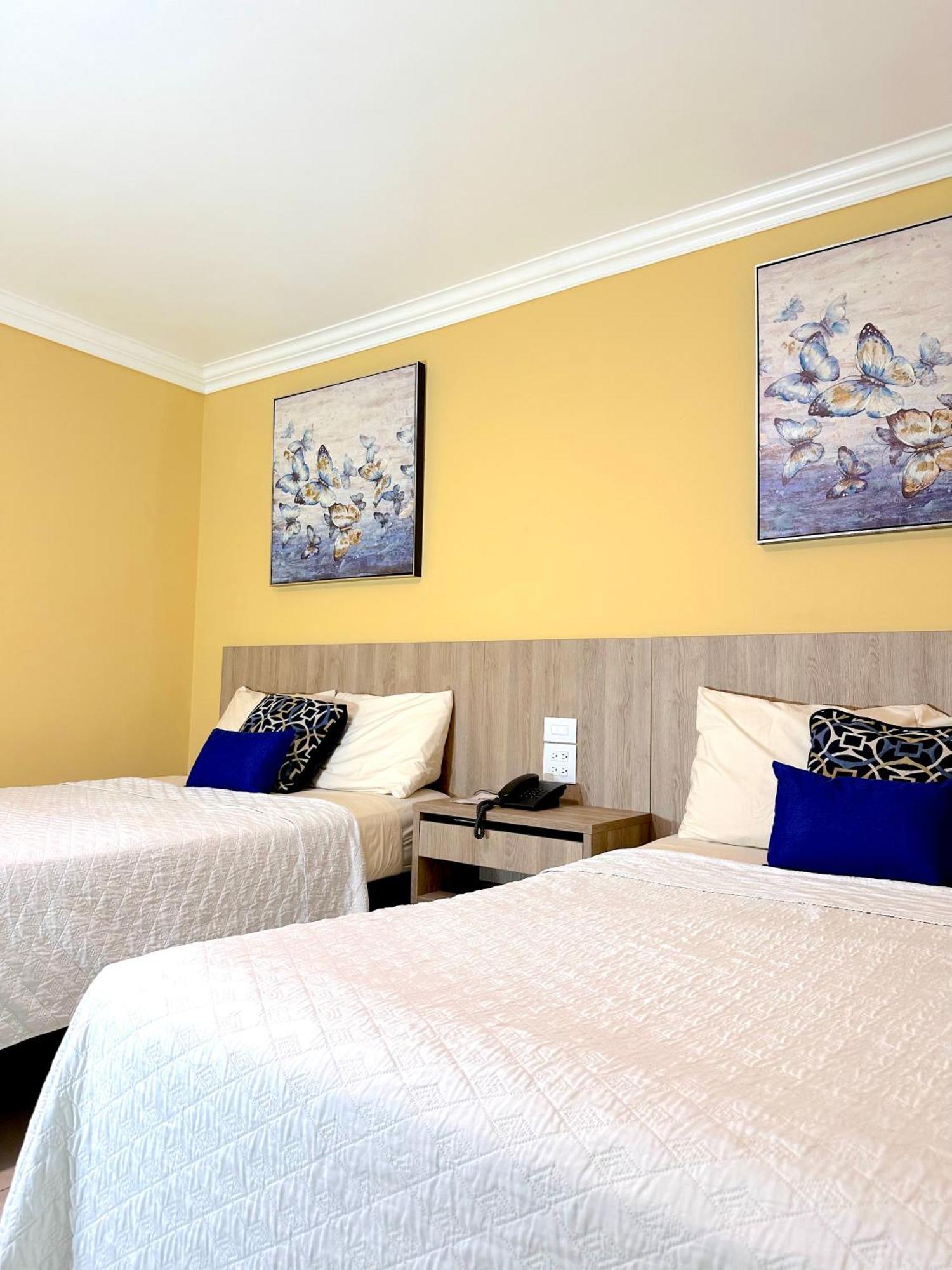 Hotel Andros Колон Экстерьер фото