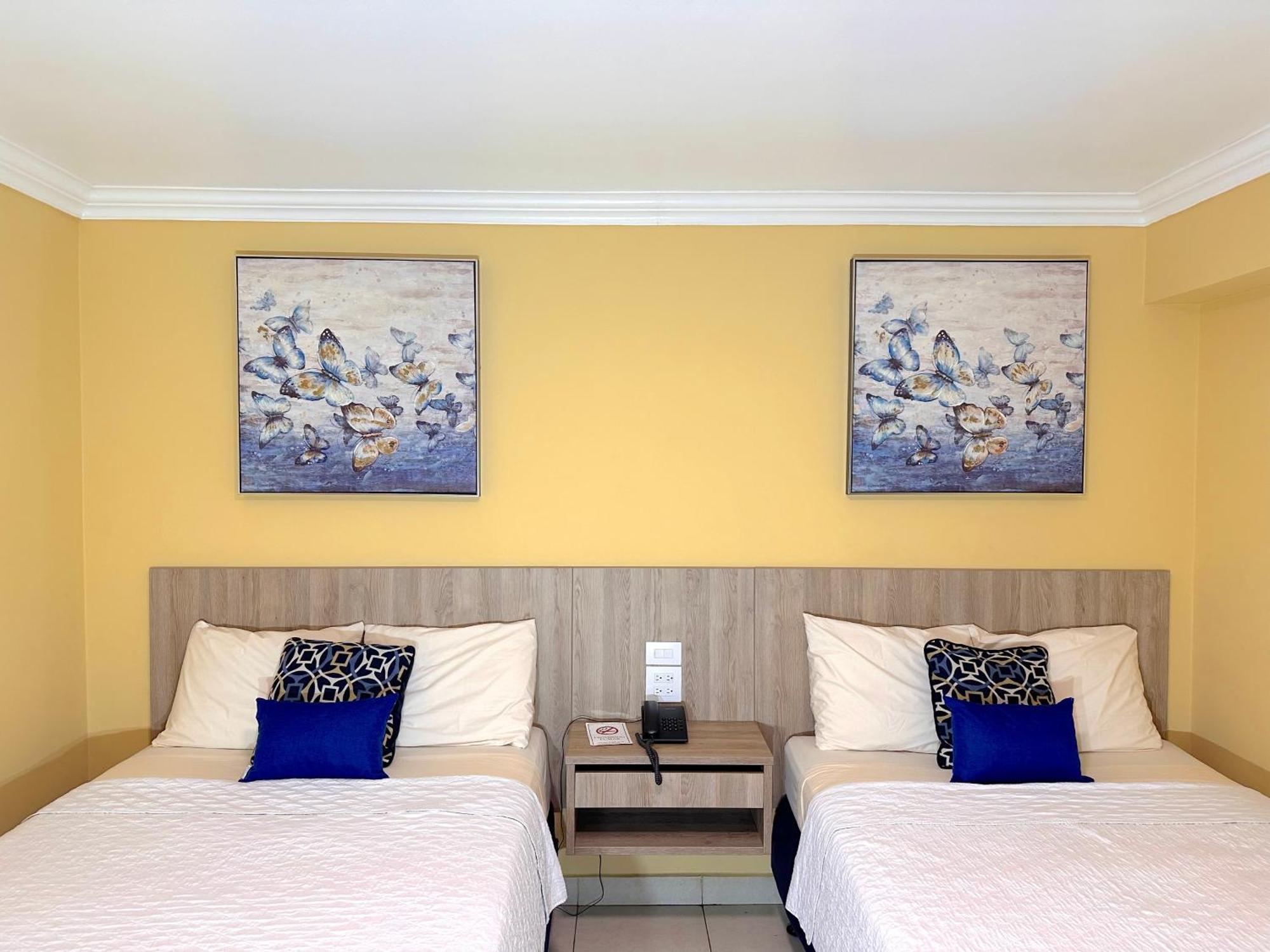 Hotel Andros Колон Экстерьер фото